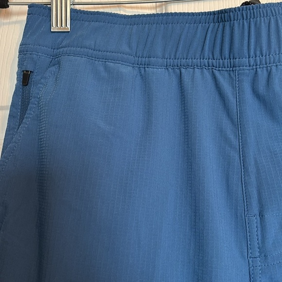 Prana men’s blue lined 8” inseam athletic shorts size small - Picture 2 of 9